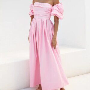 Elegant Pink Off-Shoulder Maxi Dress